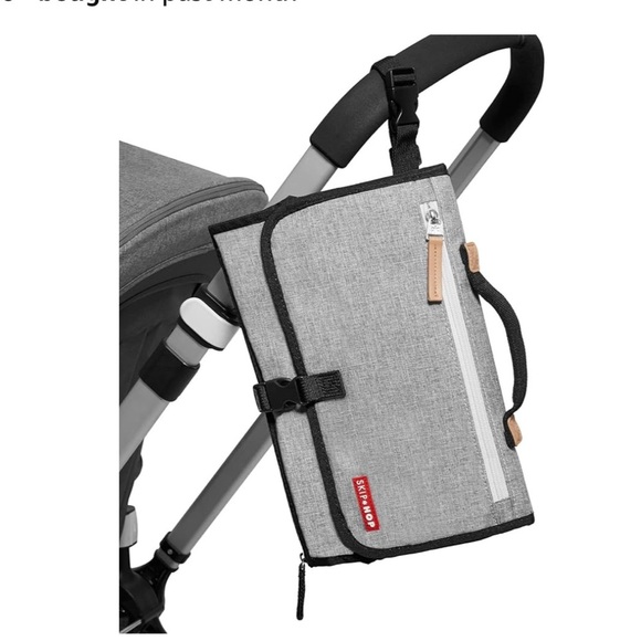 Skip Hop Portable Baby Changing Pad, Pronto, Grey Melange - Picture 4 of 5